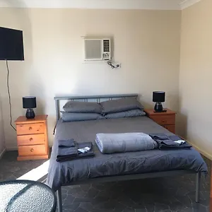 Australian Hotel Winton