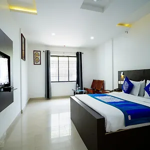 Oyo 022 Hotel Halfmoon Hotel Kozhikode